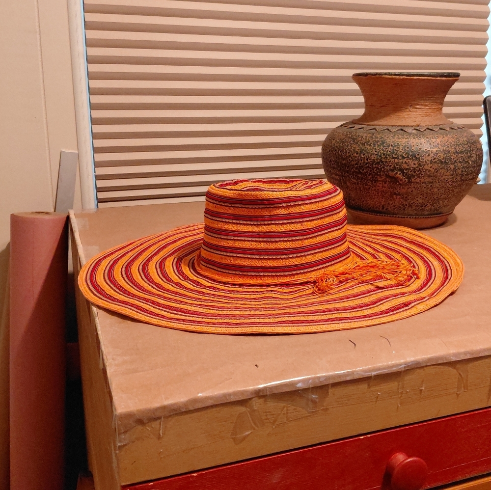 Sun Hat Orange Floppy Striped Vintage Cappelli Straworld Inc. Rare